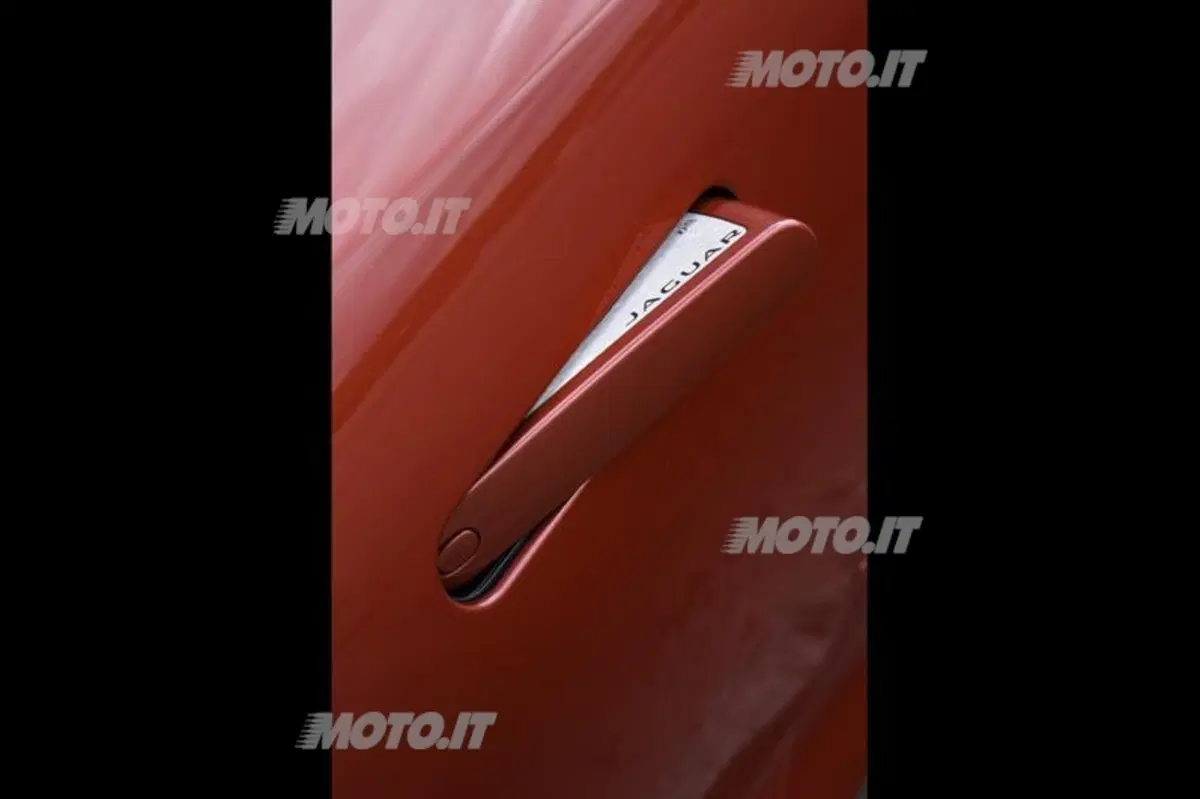 Jaguar F-Type (34)