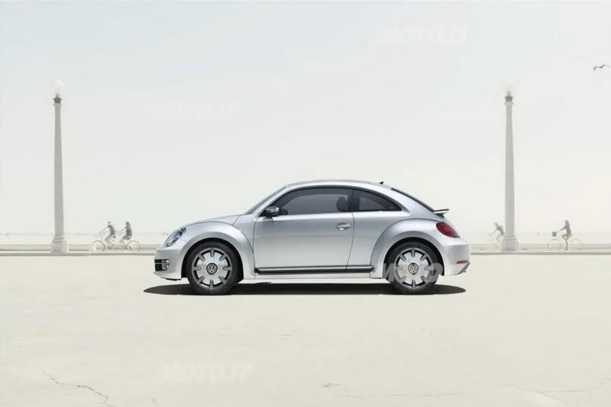 Volkswagen iBeetle e iBeetle Cabriolet: il Maggiolino per iPhone (2)