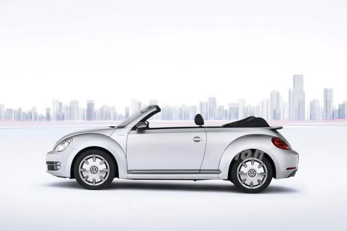 Volkswagen iBeetle e iBeetle Cabriolet: il Maggiolino per iPhone (4)