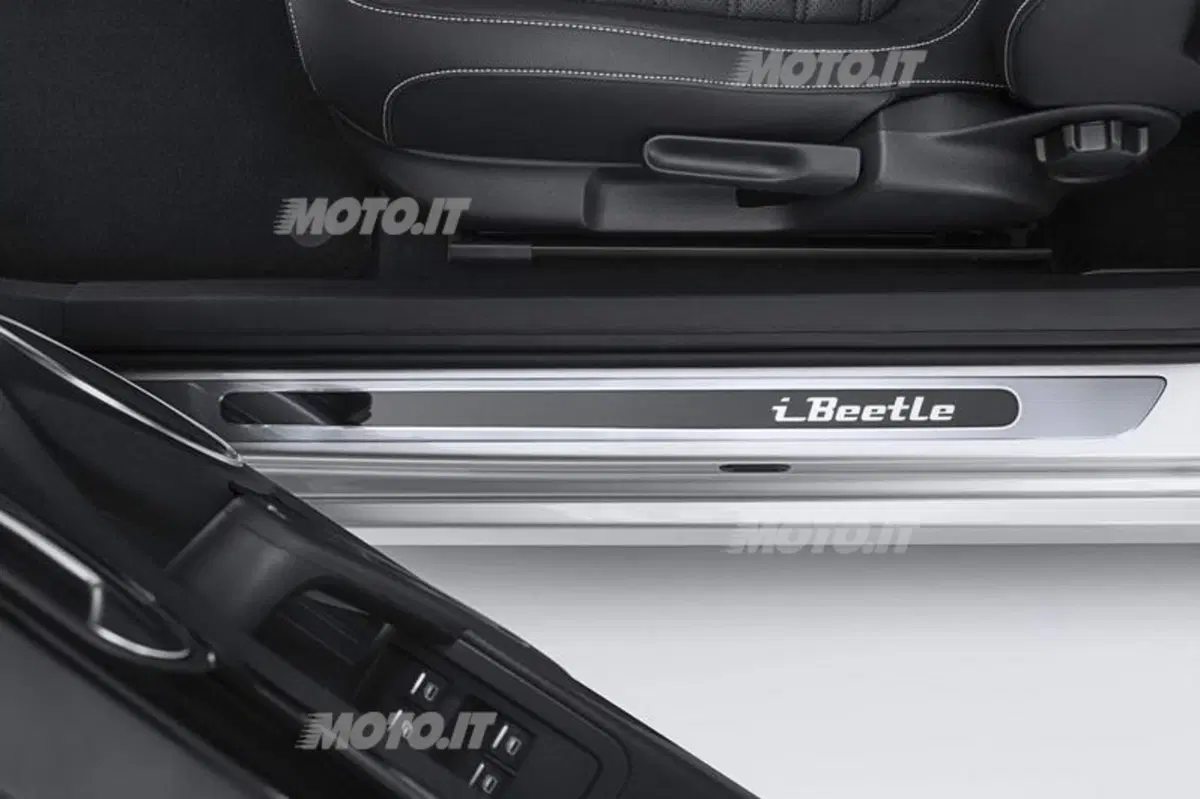 Volkswagen iBeetle e iBeetle Cabriolet: il Maggiolino per iPhone (7)