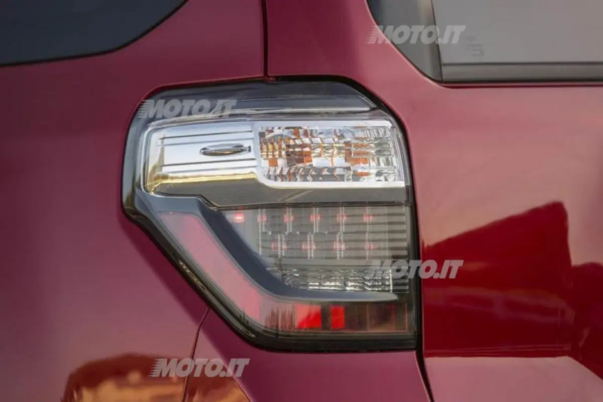 Toyota 4Runner restyling (19)