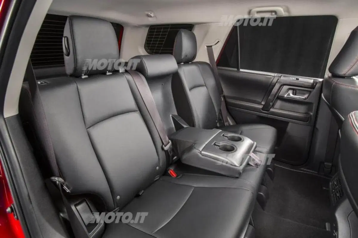 Toyota 4Runner restyling (25)