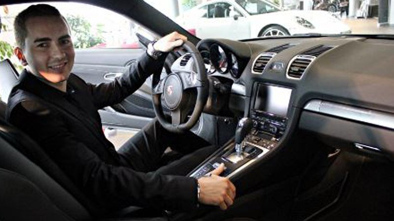 Jorge Lorenzo: al volante della Porsche Cayman a Barcellona