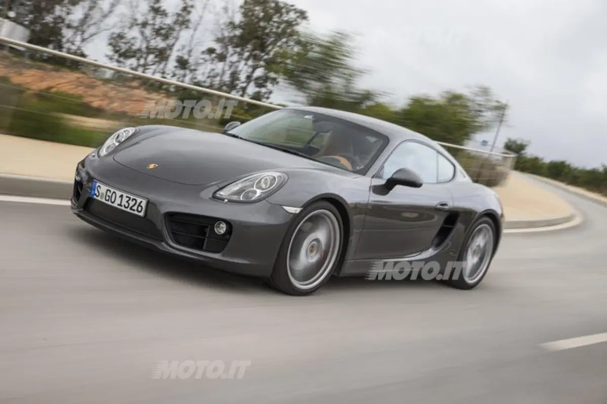 Jorge Lorenzo: al volante della Porsche Cayman a Barcellona (2)