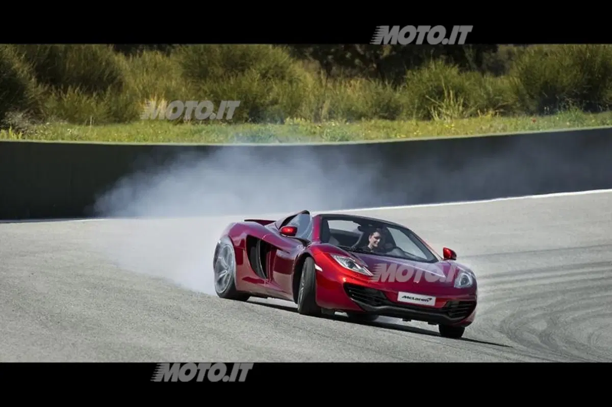 McLaren 12C Spider (4)