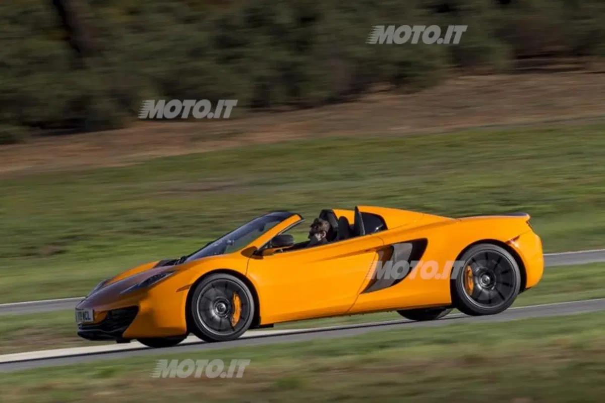 McLaren 12C Spider (15)