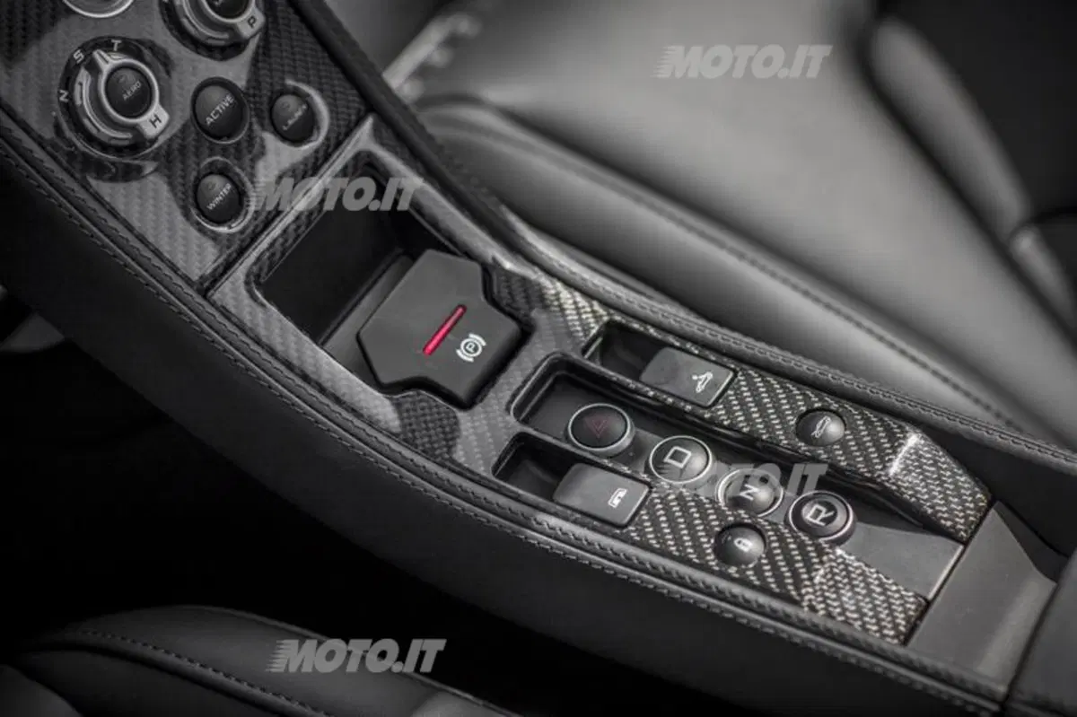 McLaren 12C Spider (53)