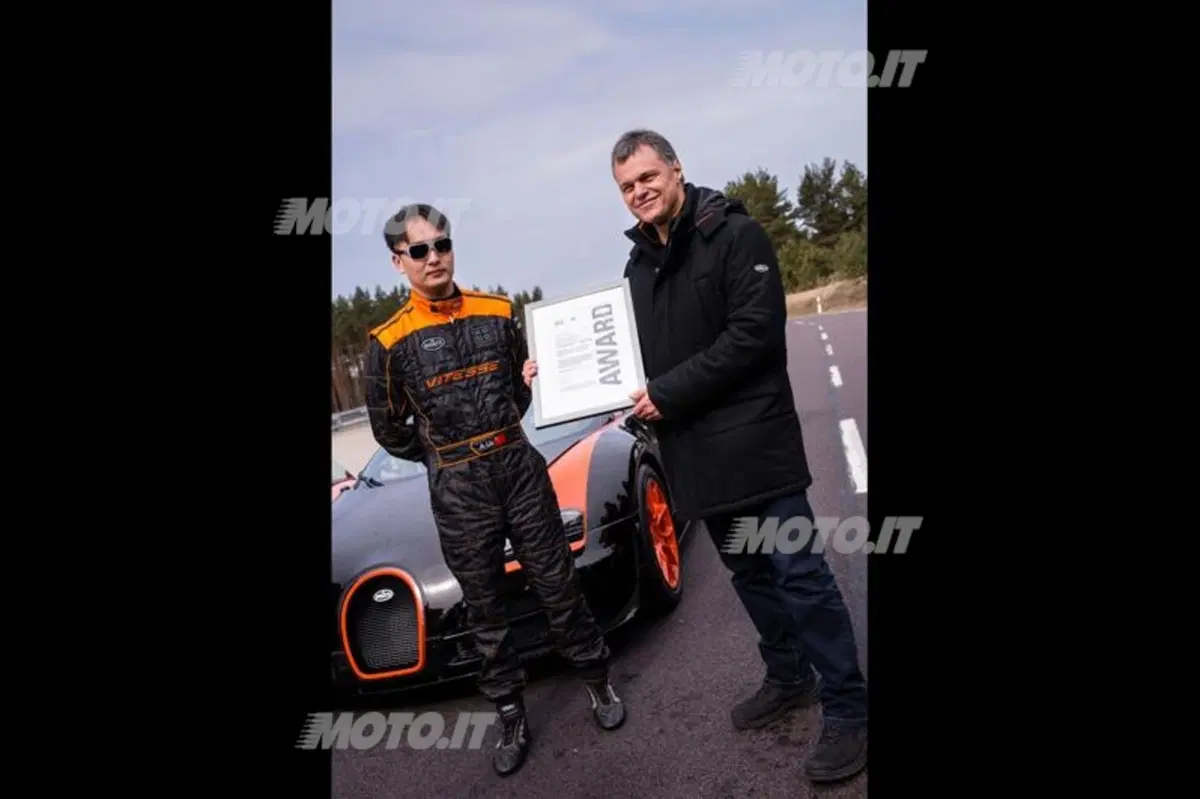 Bugatti Veyron Grand Sport Vitesse World Record Car Edition: in video a 408,84 km/h (16)