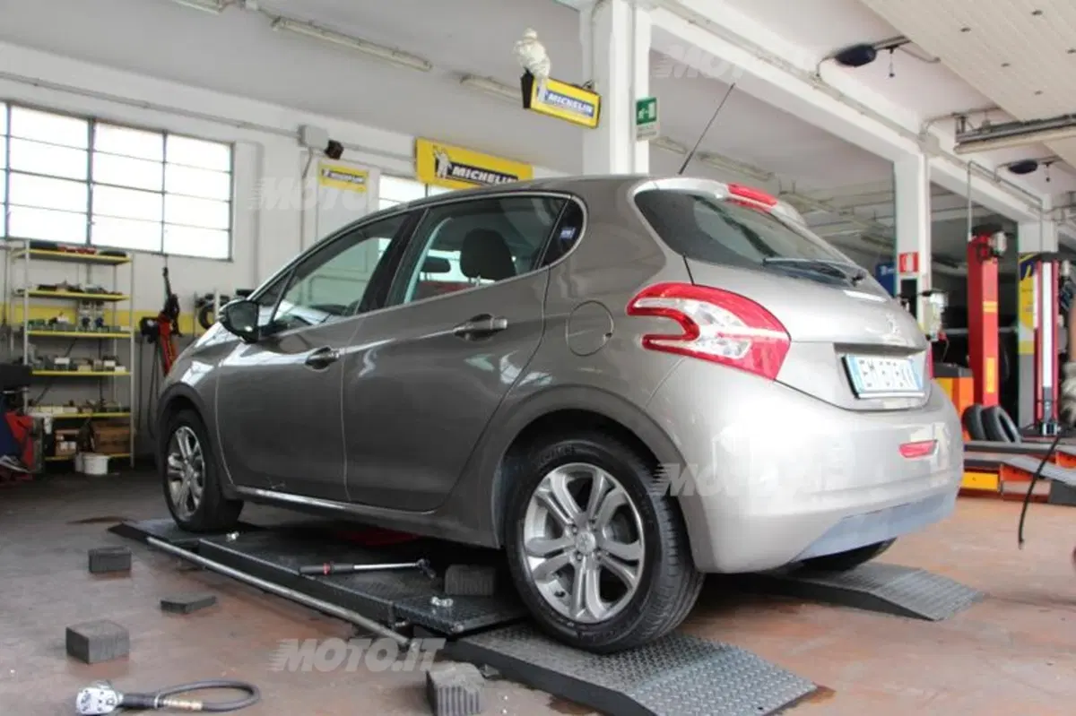 Michelin Alpin A4: ecco come vanno sulla Peugeot 208 (4)