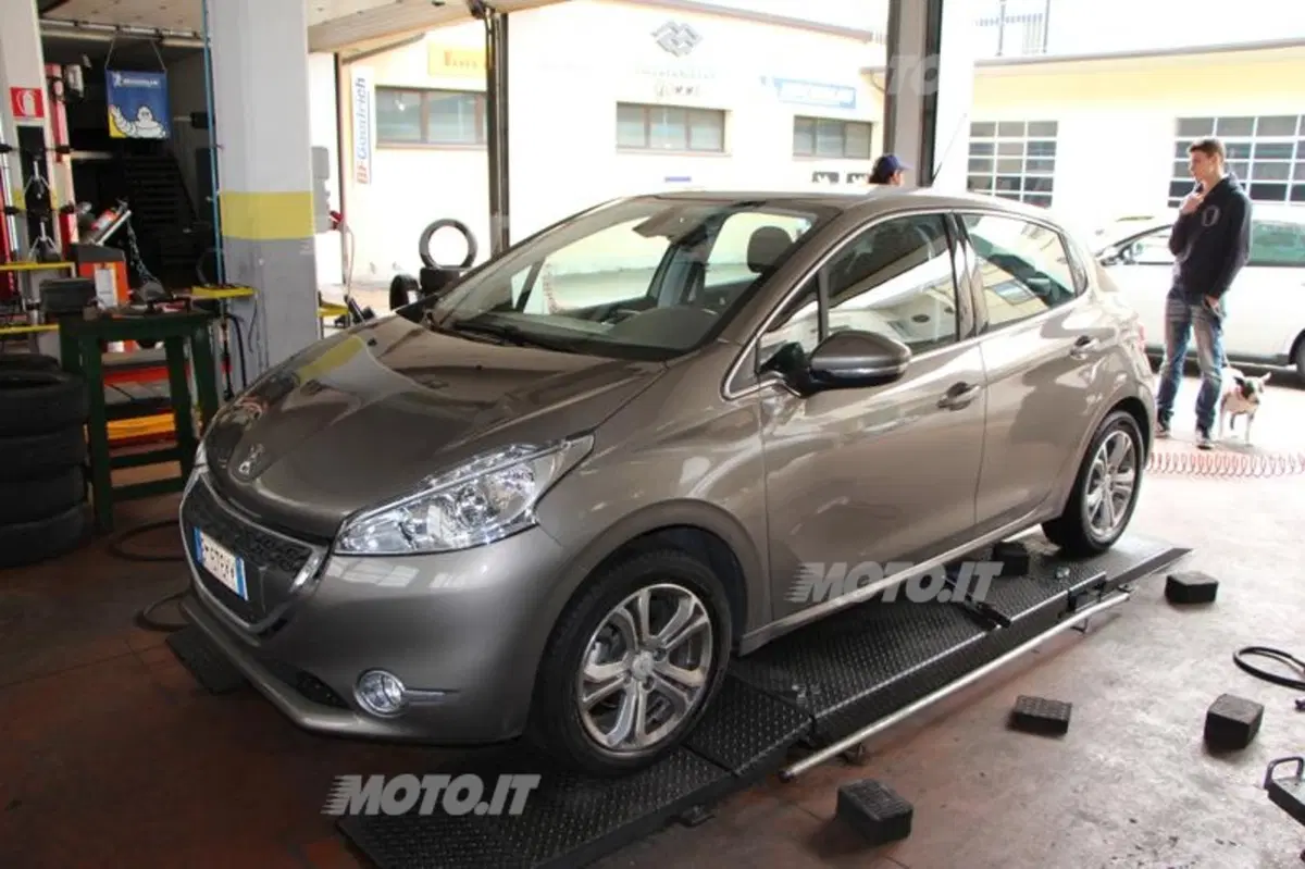Michelin Alpin A4: ecco come vanno sulla Peugeot 208 (5)