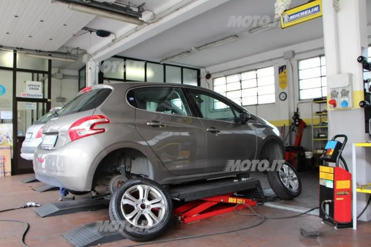 Michelin Alpin A4: ecco come vanno sulla Peugeot 208 (6)