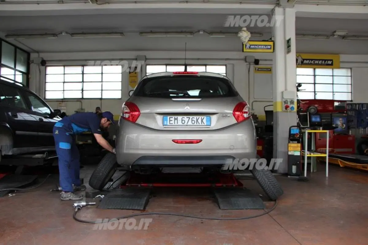 Michelin Alpin A4: ecco come vanno sulla Peugeot 208 (22)