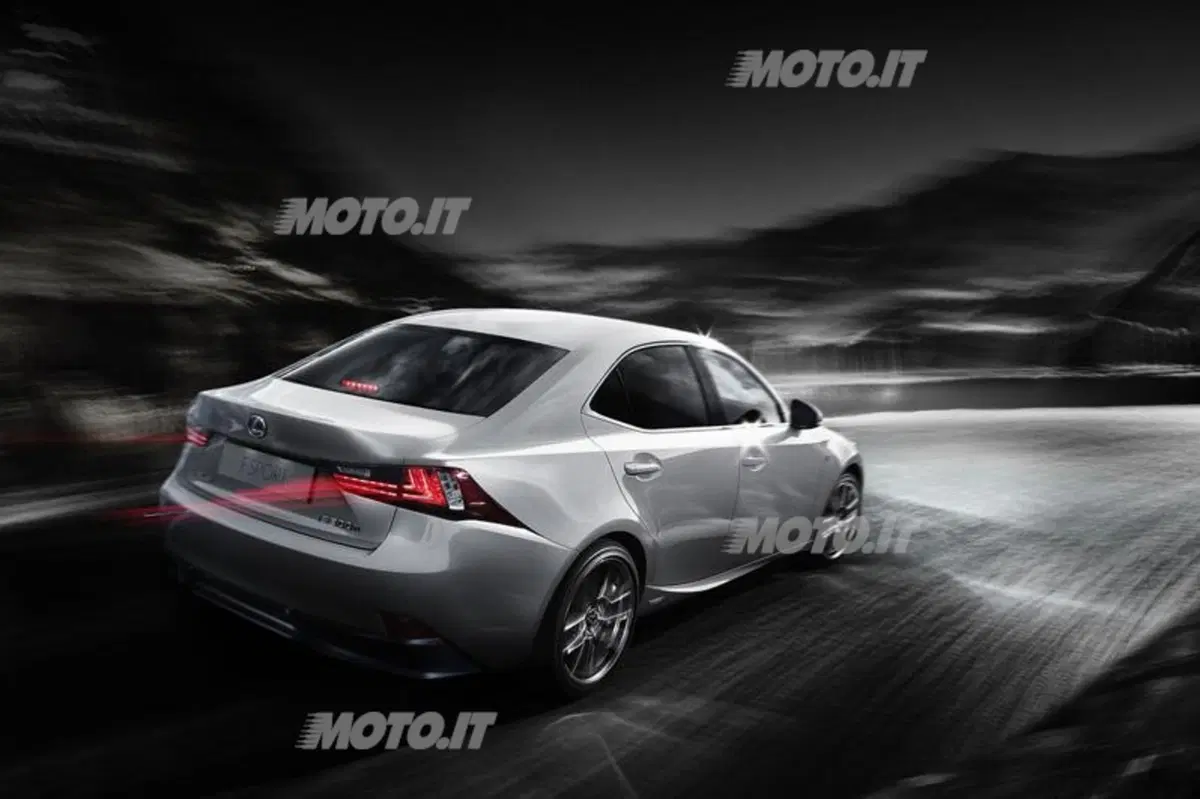 Nuova Lexus IS 300h: i prezzi (7)