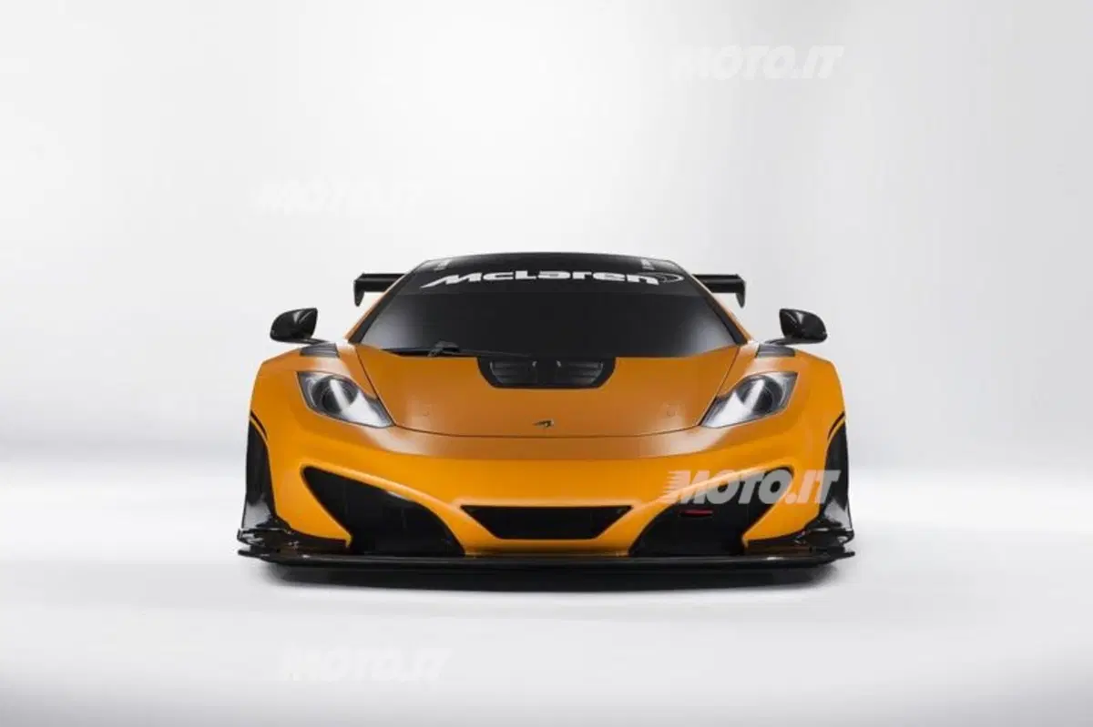 McLaren MP4-12C Can-Am Edition: in azione tra i cordoli in attesa di Goodwood (5)