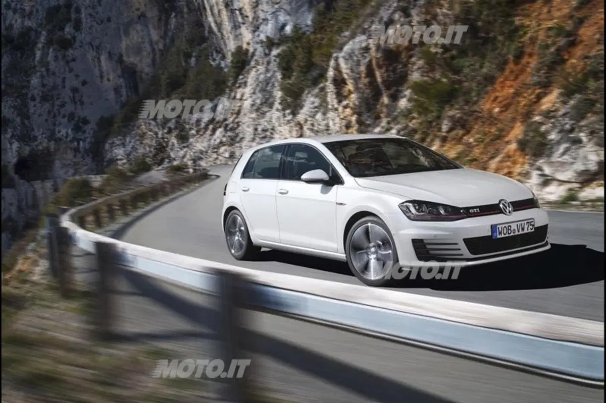 Nuova Volkswagen Golf GTI: listino prezzi (7)