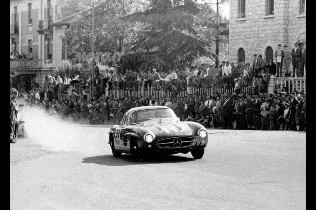 Mercedes alla Mille Miglia 2013 (12)