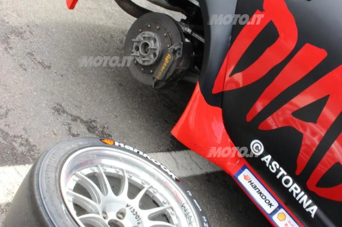 Gian Maria Gabbiani: «Corro in auto e con i motoscafi ma sogno di fare il TT in moto» (17)