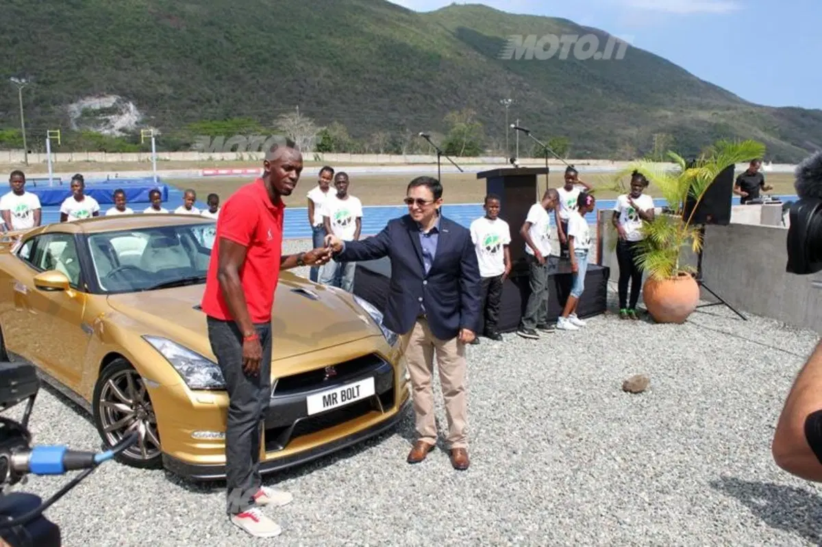 Nissan GT-R: un esemplare su misura per Usain Bolt (4)