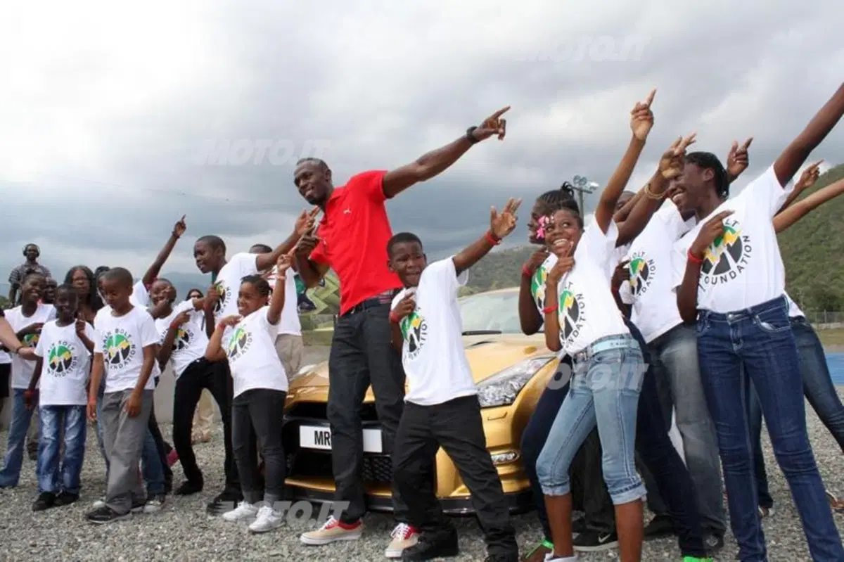 Nissan GT-R: un esemplare su misura per Usain Bolt (8)