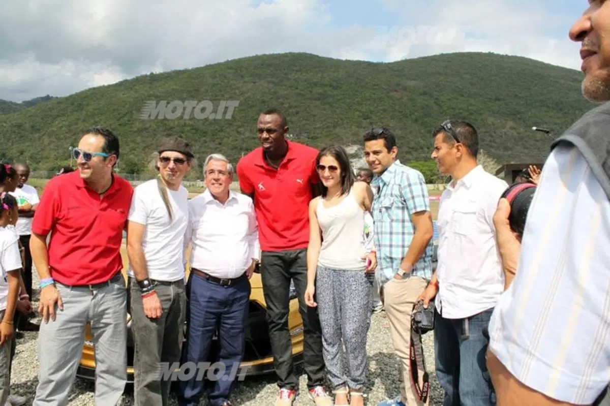 Nissan GT-R: un esemplare su misura per Usain Bolt (9)