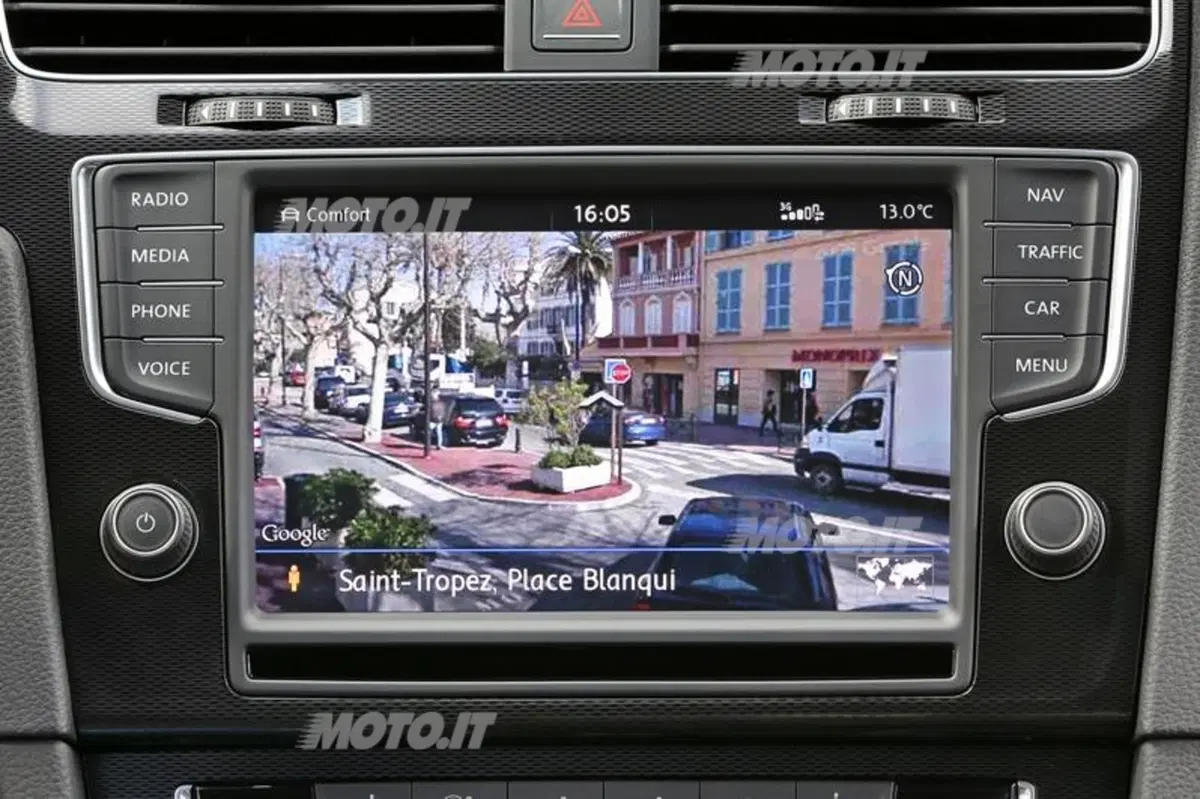 Volkswagen Golf GTI (43)