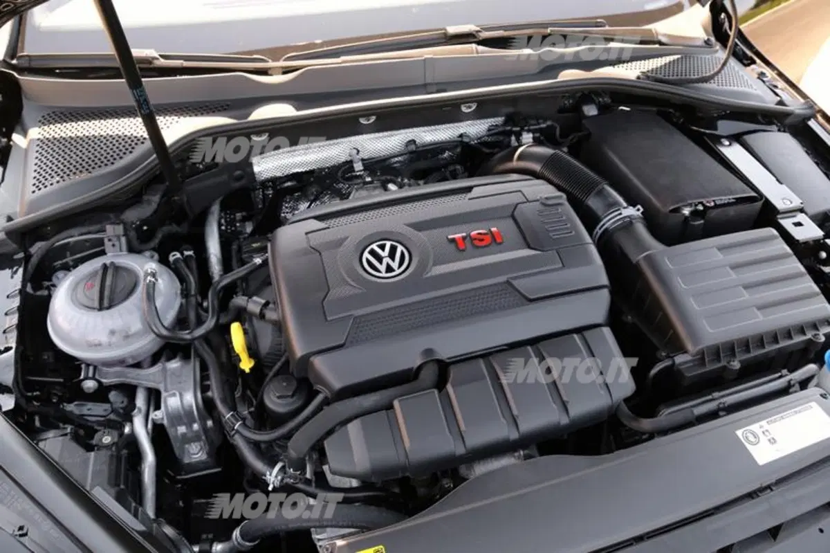 Volkswagen Golf GTI (66)