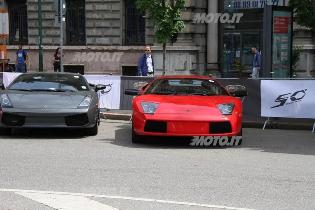 Lamborghini: tutto pronto per la partenza del Grande Giro da Milano (3)