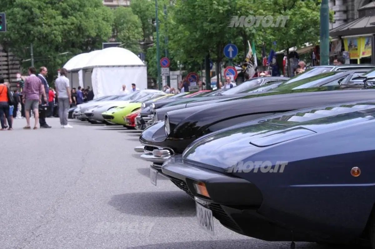 Lamborghini: tutto pronto per la partenza del Grande Giro da Milano (48)