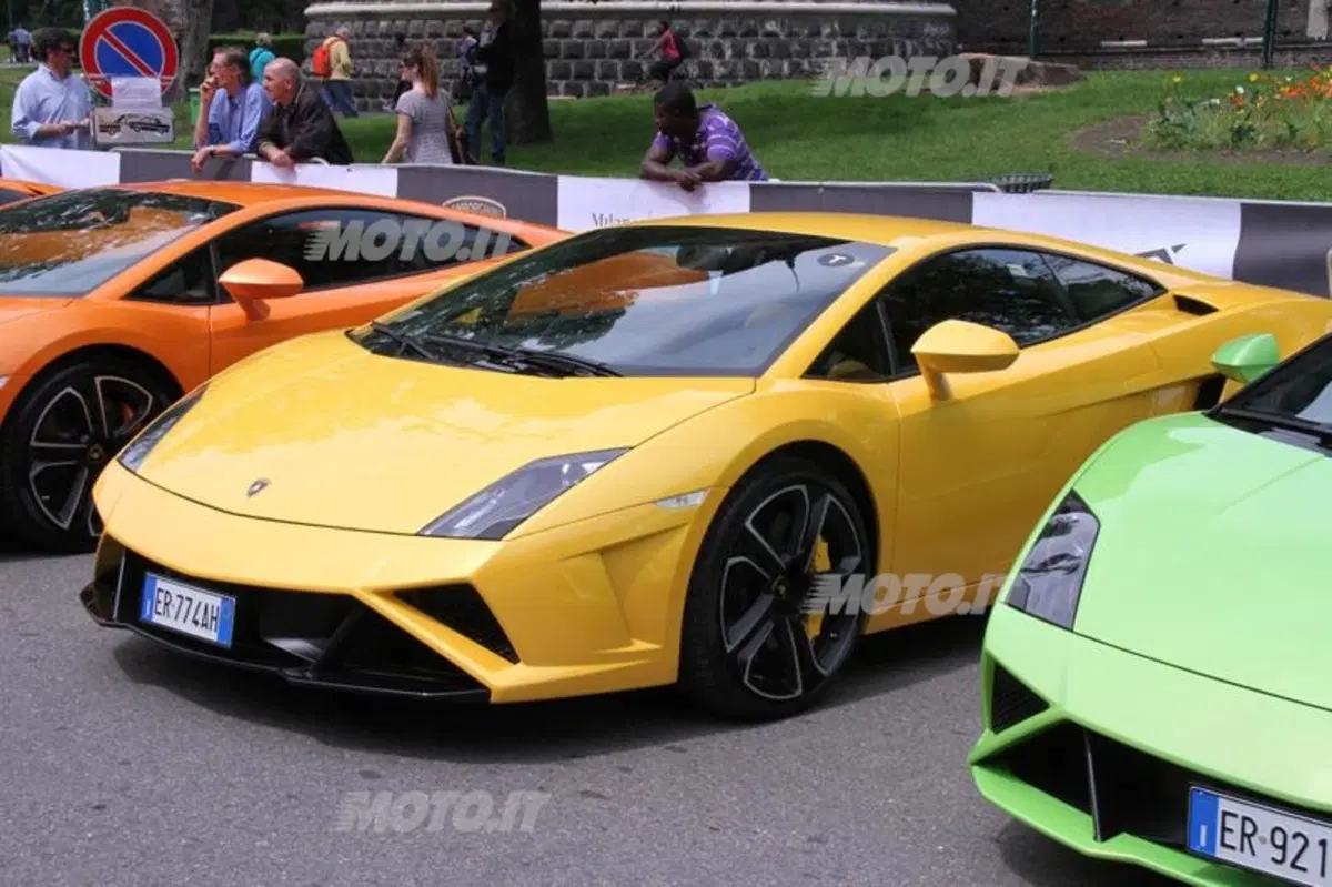 Lamborghini: tutto pronto per la partenza del Grande Giro da Milano (50)