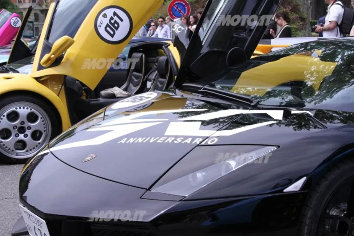 Lamborghini: tutto pronto per la partenza del Grande Giro da Milano (63)