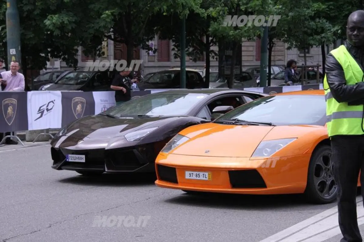 Lamborghini: tutto pronto per la partenza del Grande Giro da Milano (67)