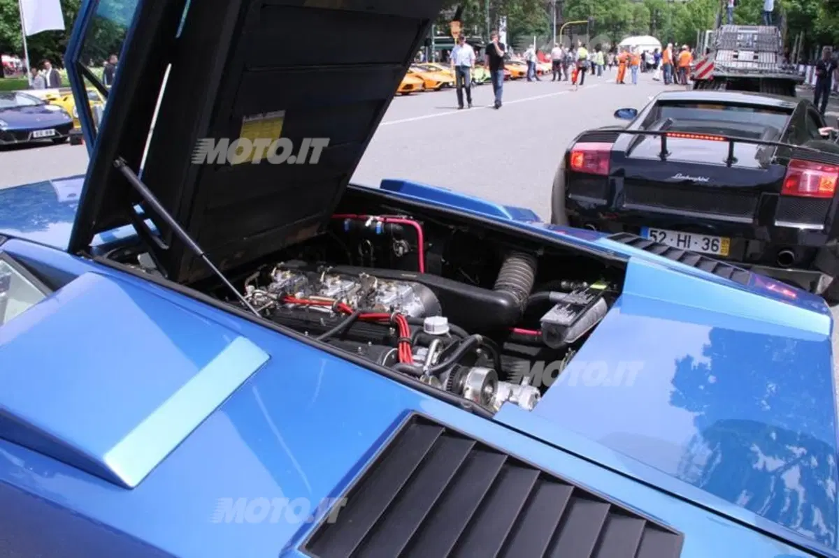 Lamborghini: tutto pronto per la partenza del Grande Giro da Milano (69)