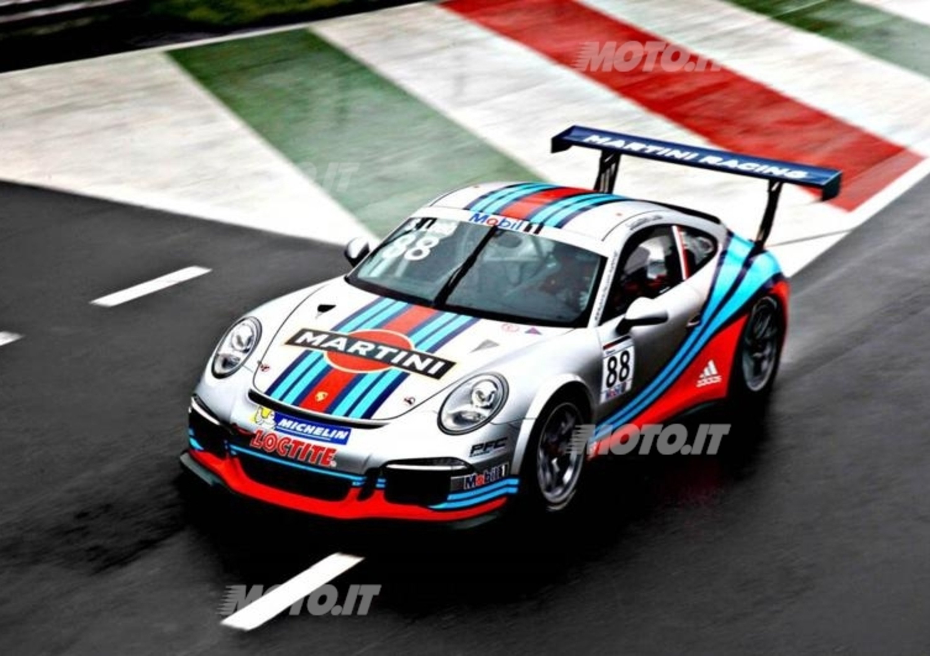 Porsche: colorazione Martini Racing per la 911 GT3 Cup di Loeb