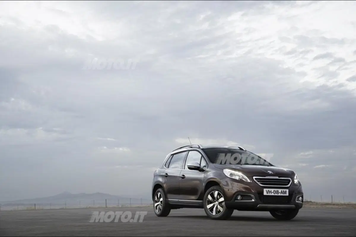 Eugenio Franzetti: «Peugeot 2008 esprime al massimo design, stile e glamour» (2)