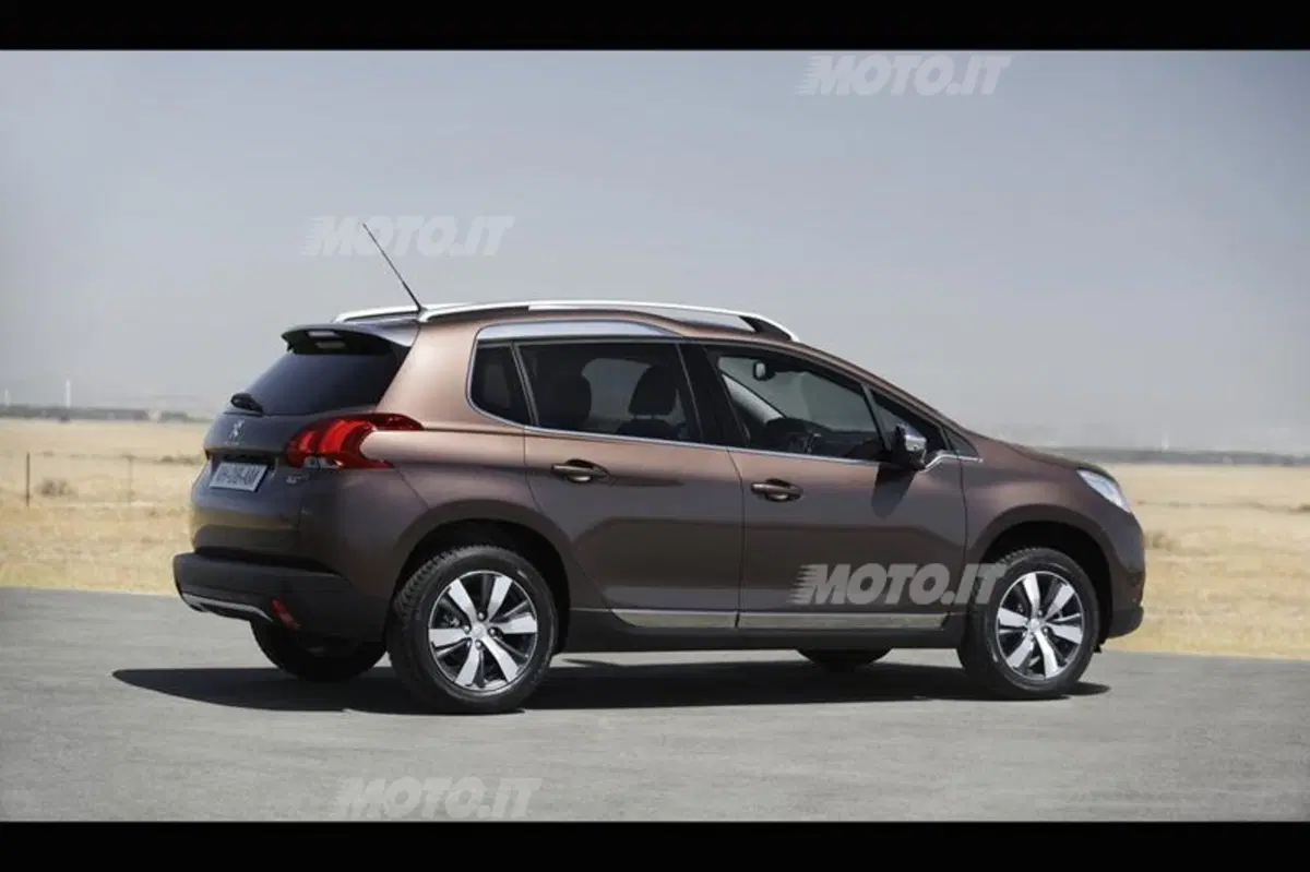 Eugenio Franzetti: «Peugeot 2008 esprime al massimo design, stile e glamour» (4)