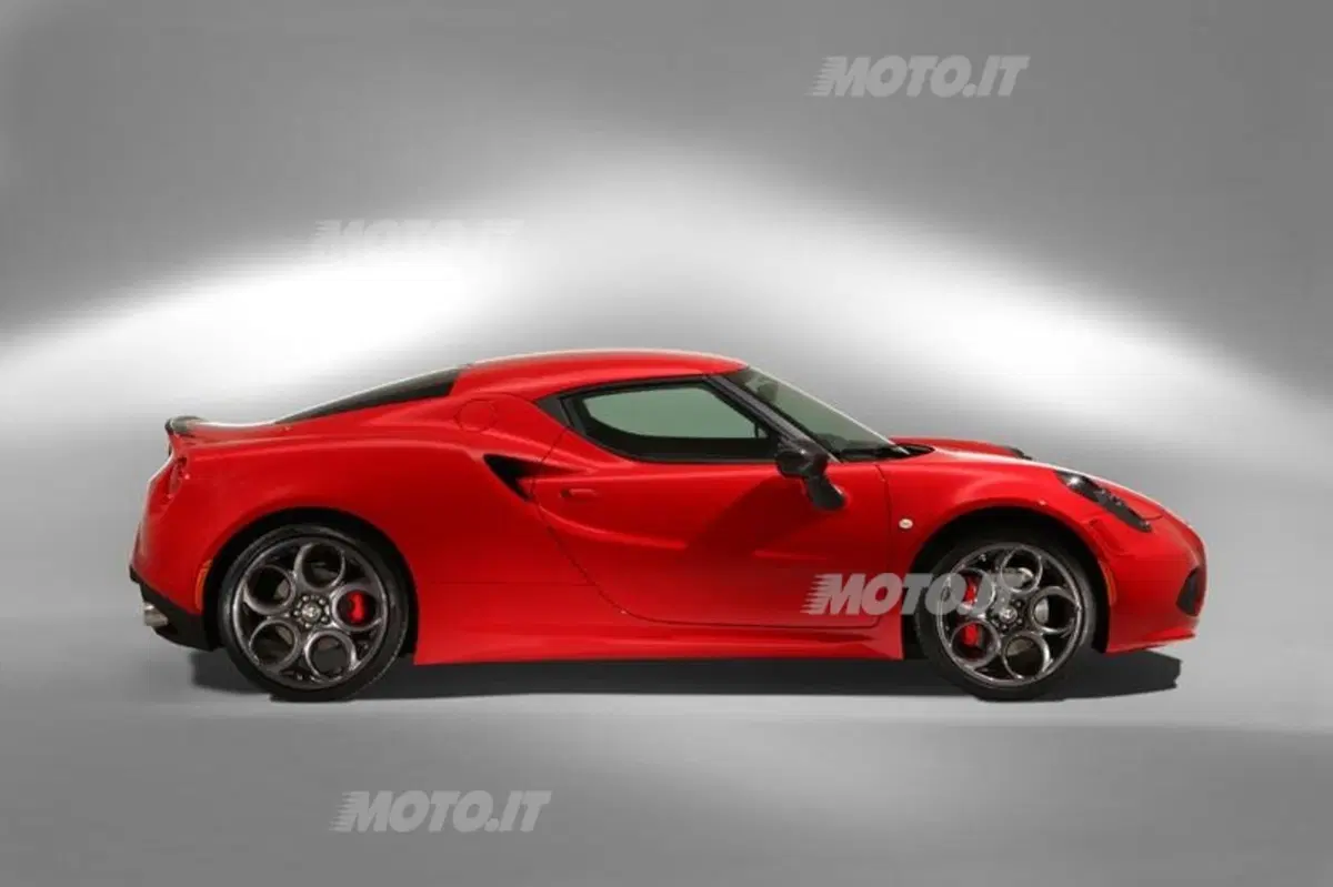 Alfa Romeo 4C: nuove immagini ufficiali (2)