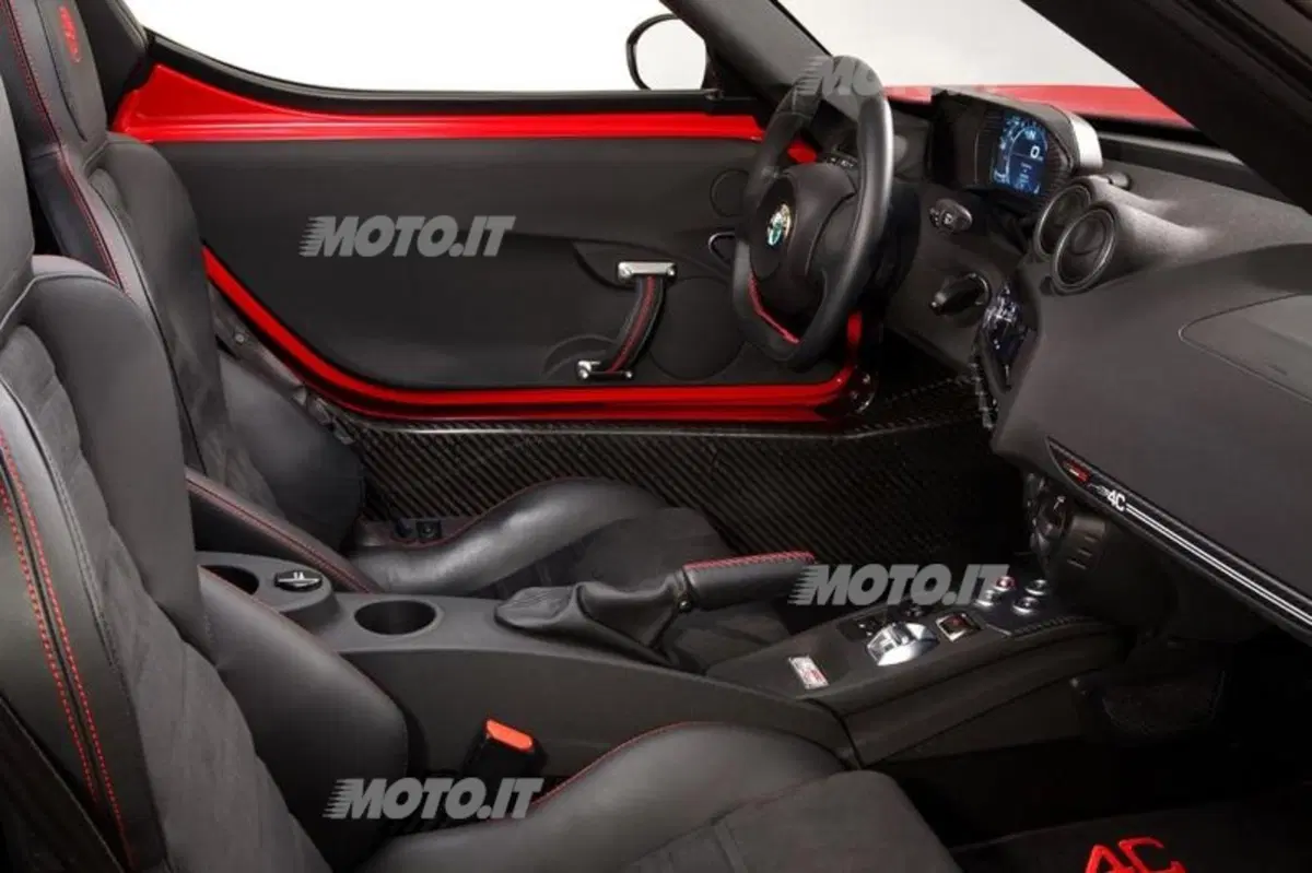 Alfa Romeo 4C: nuove immagini ufficiali (5)