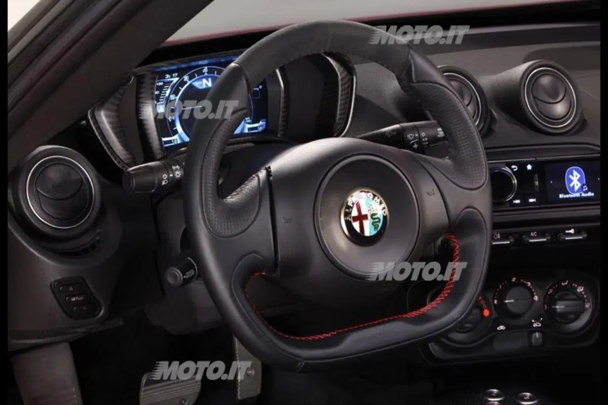 Alfa Romeo 4C: nuove immagini ufficiali (6)