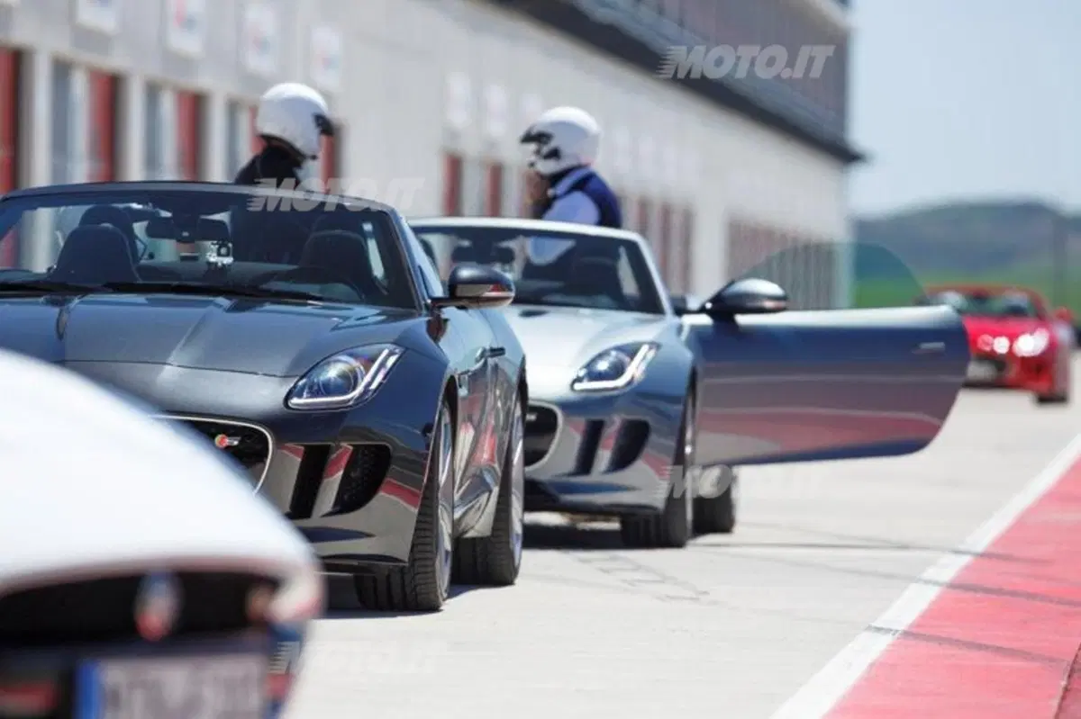 Jaguar F-Type: la nostra video-prova in pista (2)