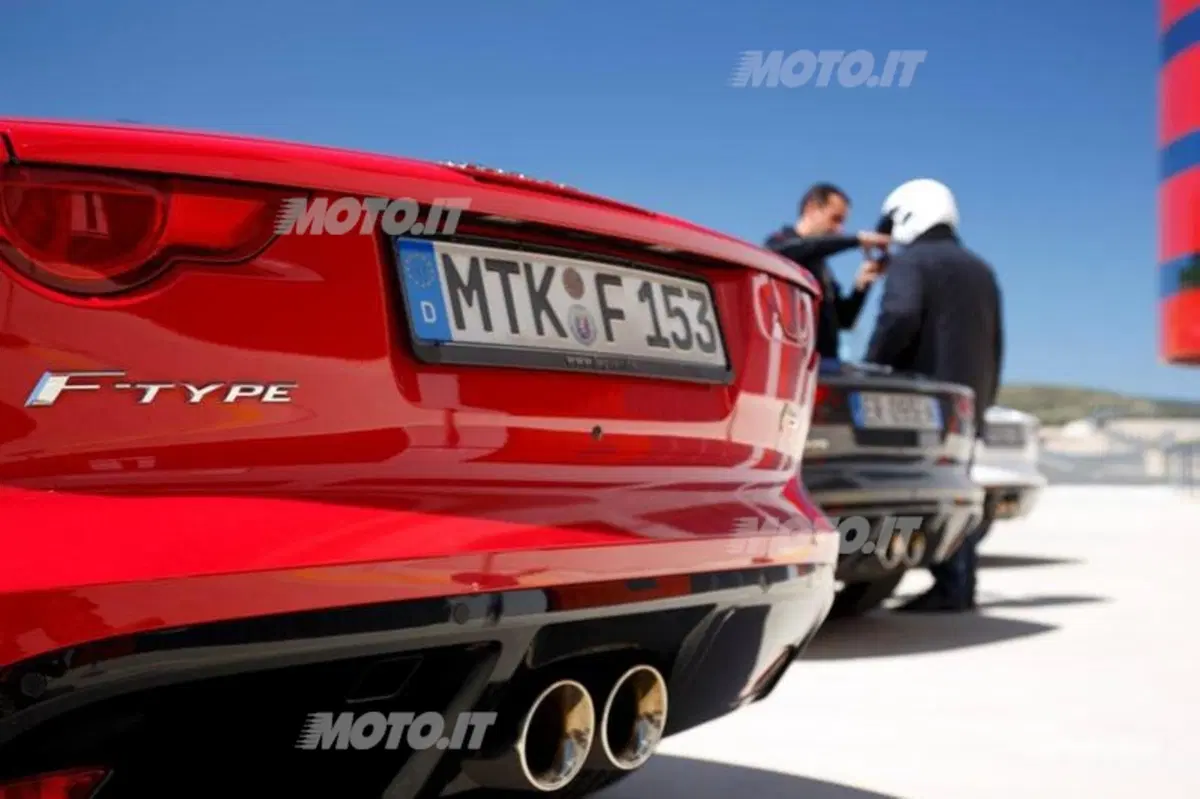 Jaguar F-Type: la nostra video-prova in pista (9)