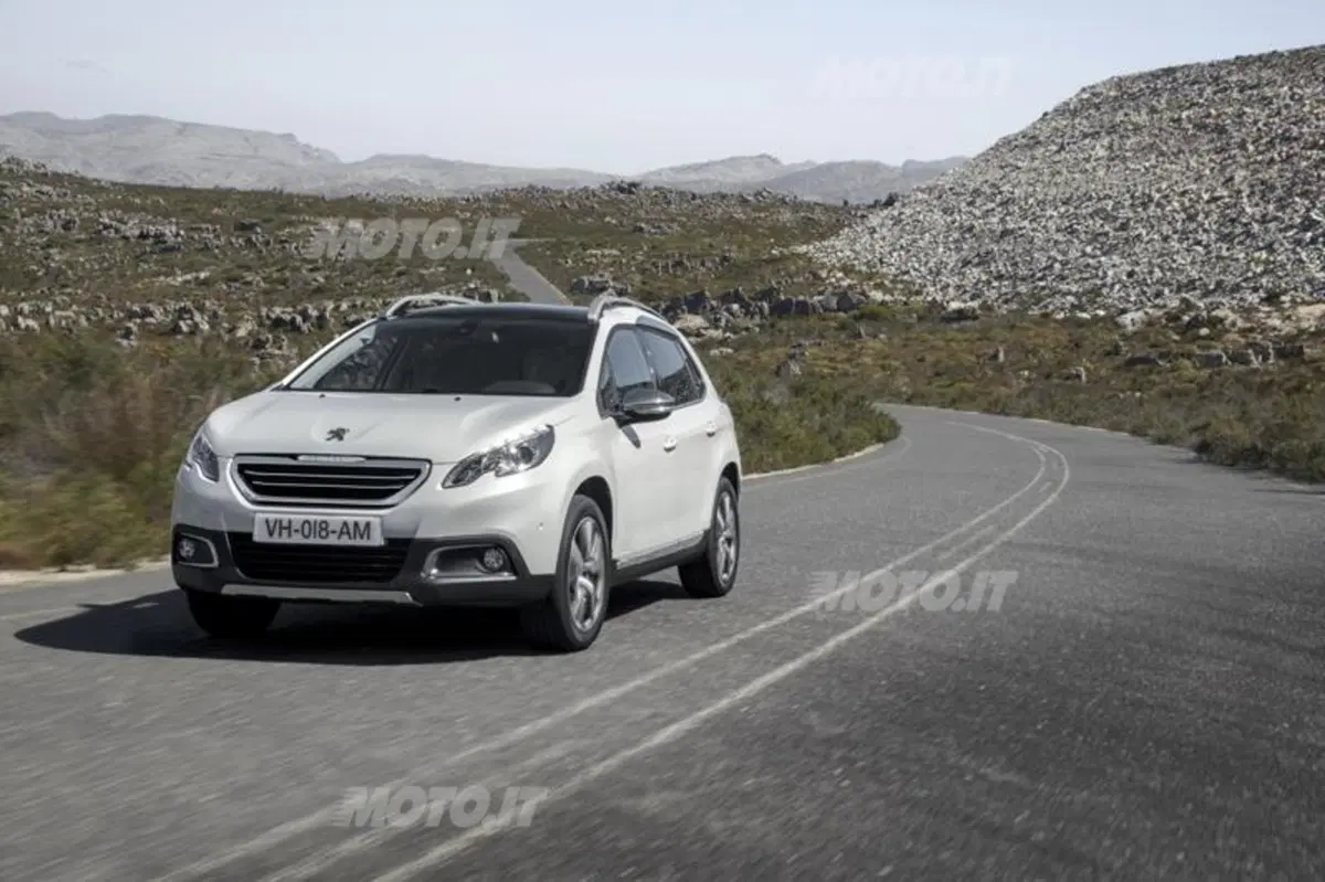 Peugeot 2008 (3)