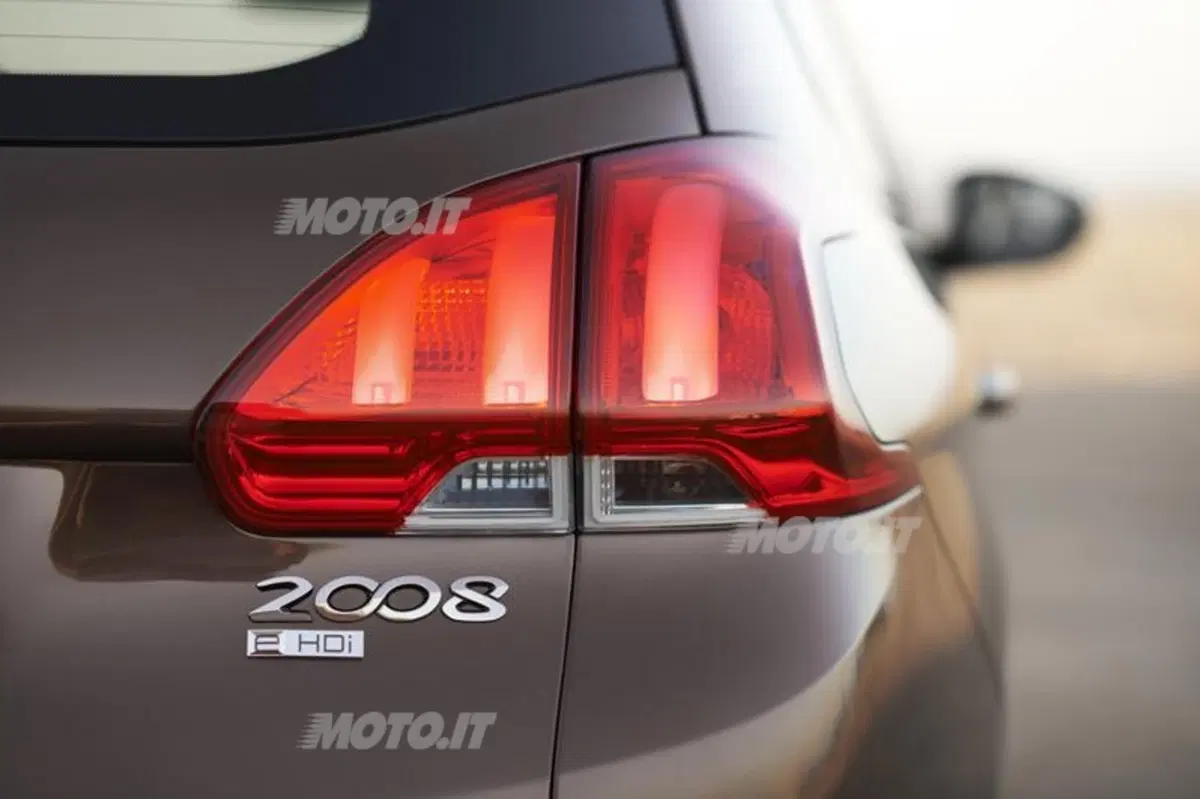 Peugeot 2008 (57)