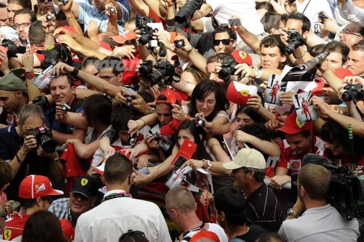 F1 GP Spagna: Vettel comanda la seconda sessione di libere (15)
