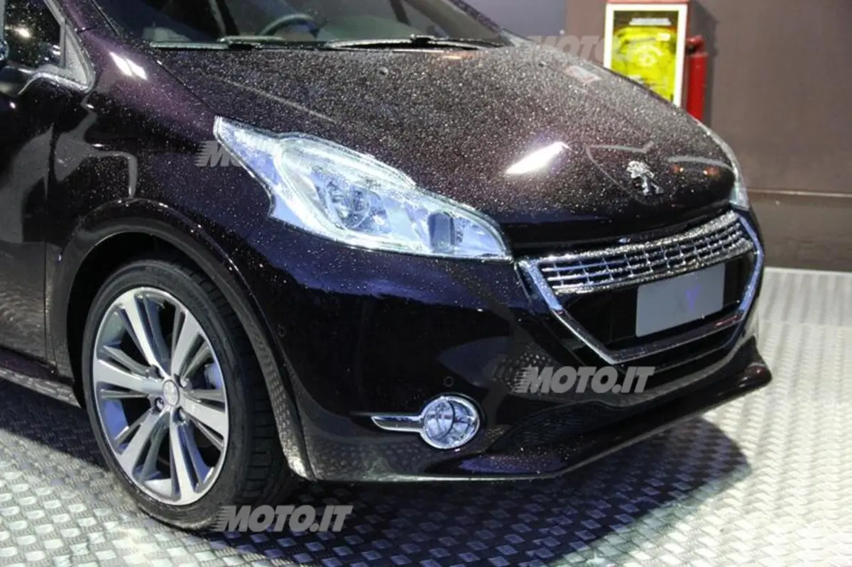 Peugeot 208 XY: presentata a Milano (7)