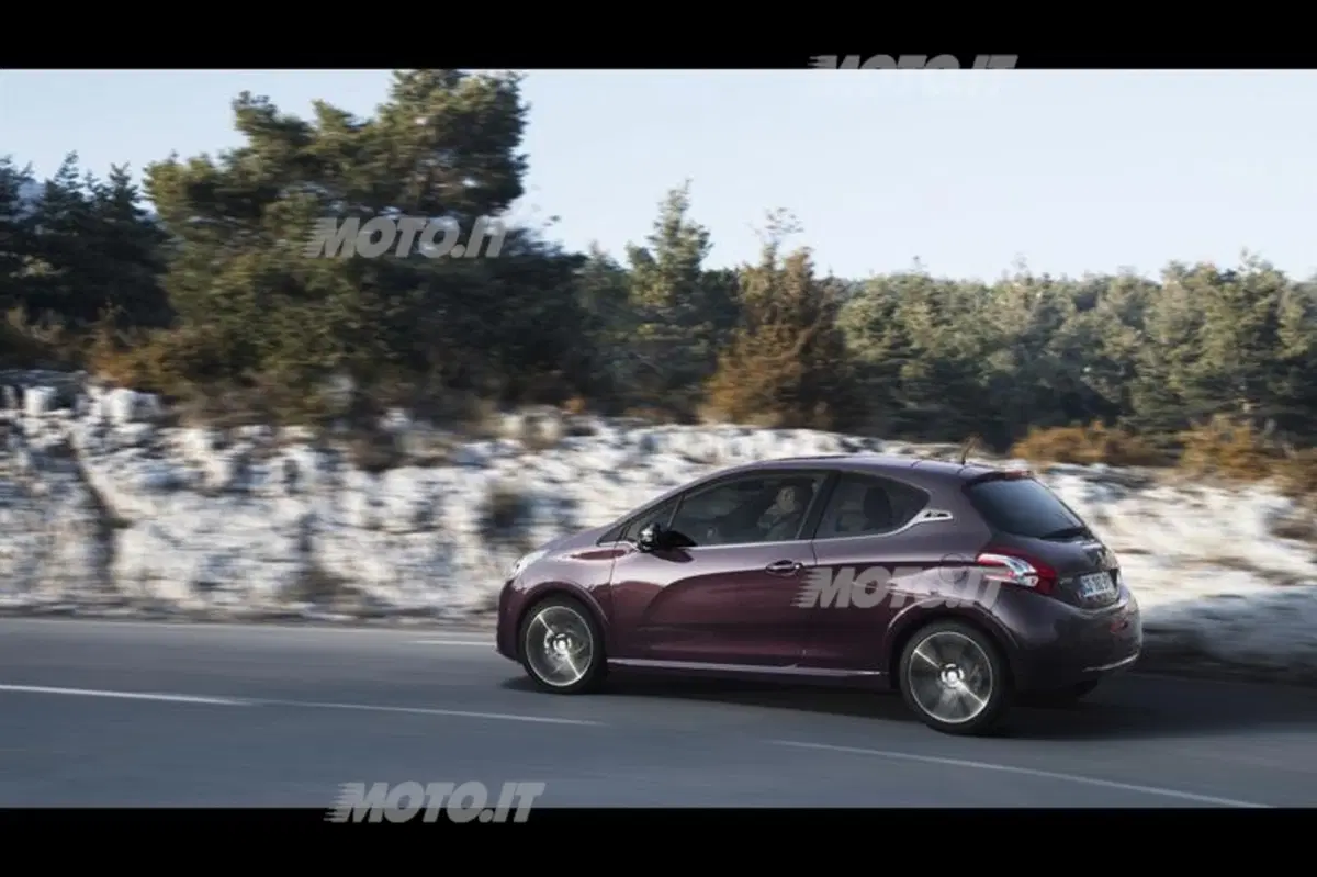 Peugeot 208 XY: presentata a Milano (20)