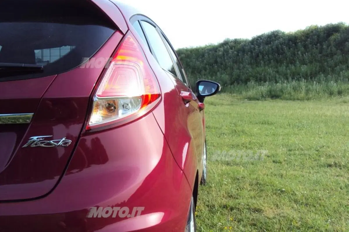 Ford Fiesta Econetic (18)