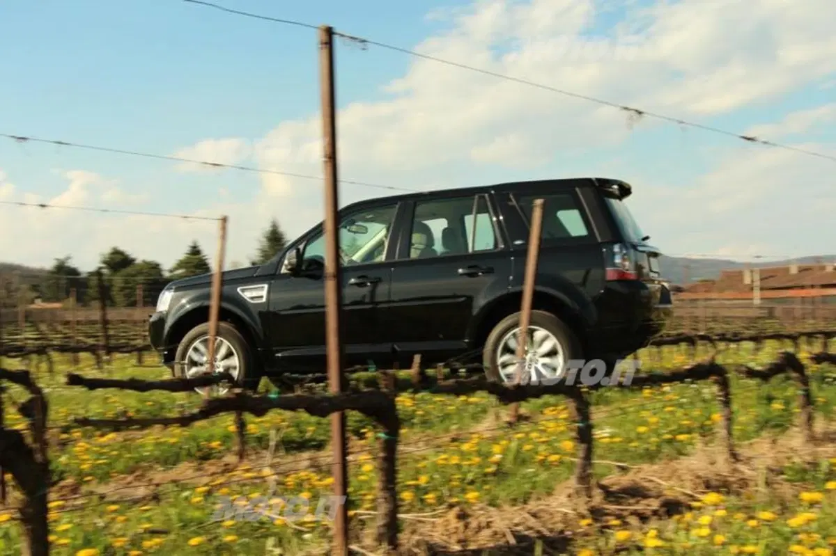 Land Rover Freelander 2 (6)