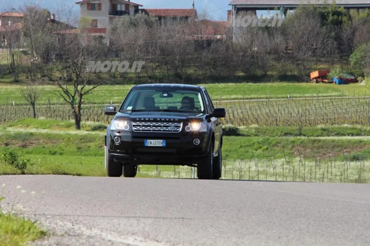 Land Rover Freelander 2 (13)
