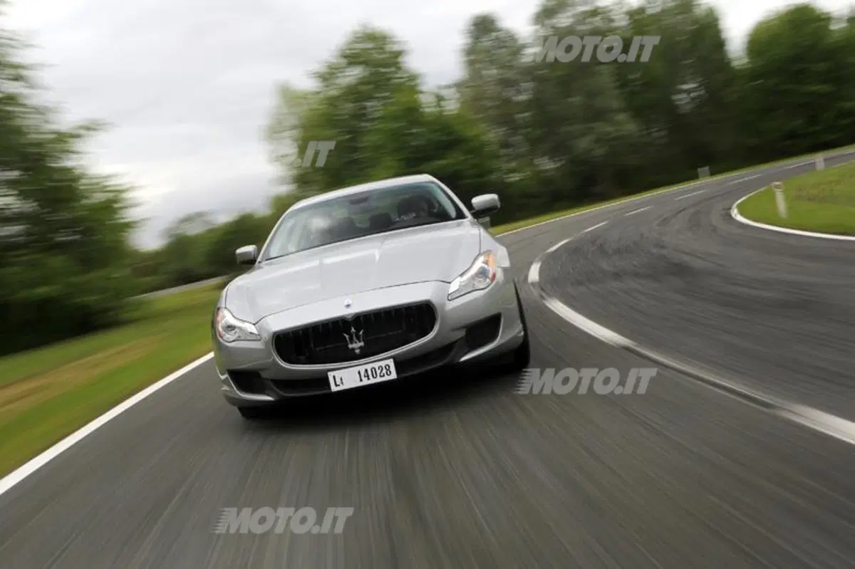 Maserati Quattroporte S (4)