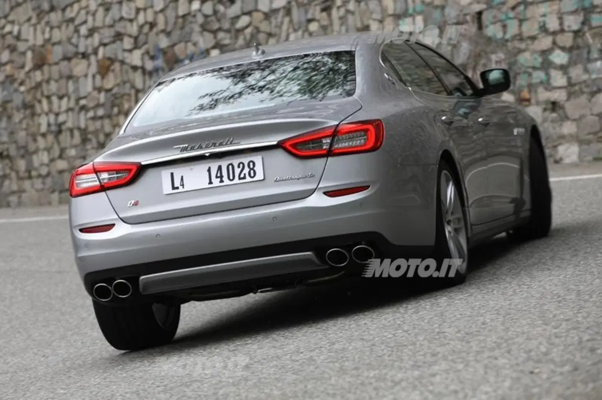 Maserati Quattroporte S (18)